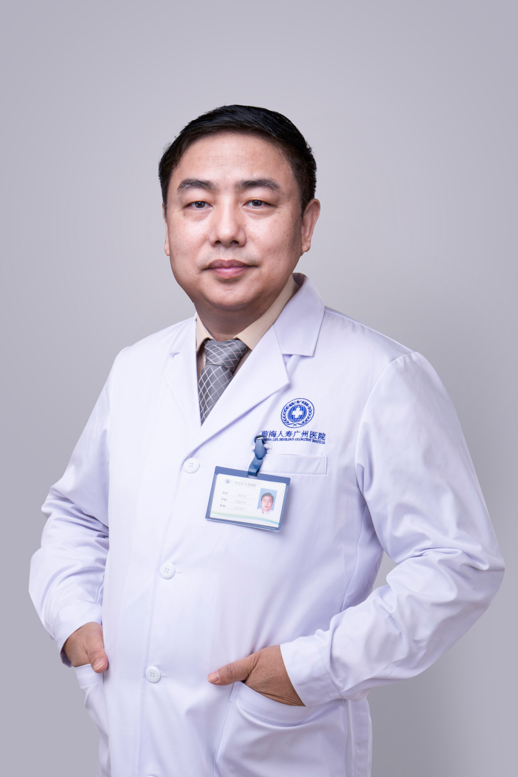 BS. Chu Hồng Phong (周宏锋)