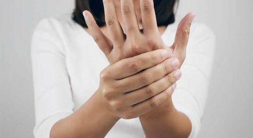 HỘI CHỨNG KHÓA TRONG: KHI NGƯỜI BỆNH TỈNH TÁO NHƯNG KHÔNG THỂ CỬ ĐỘNG